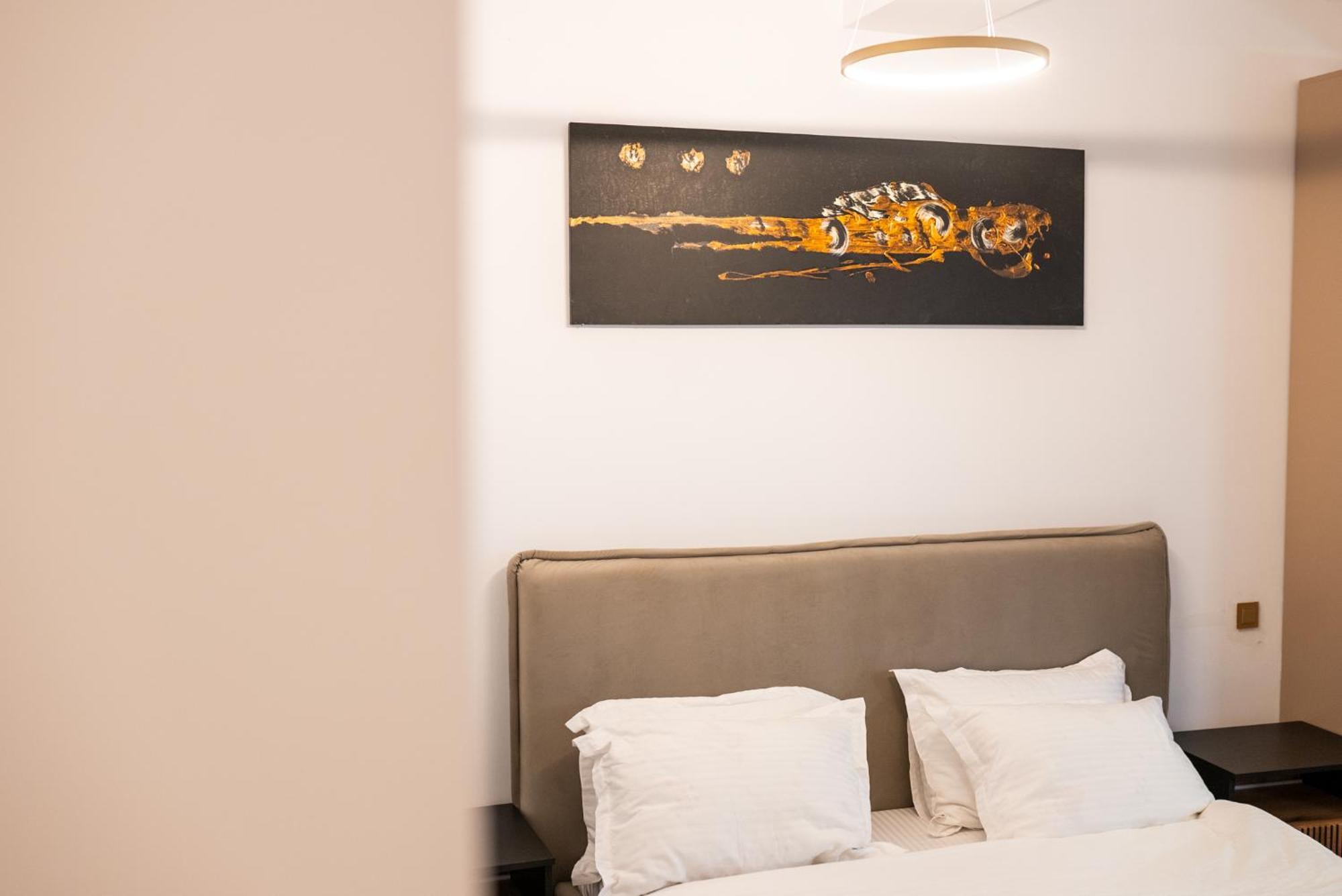 Apartment 1 Ultra