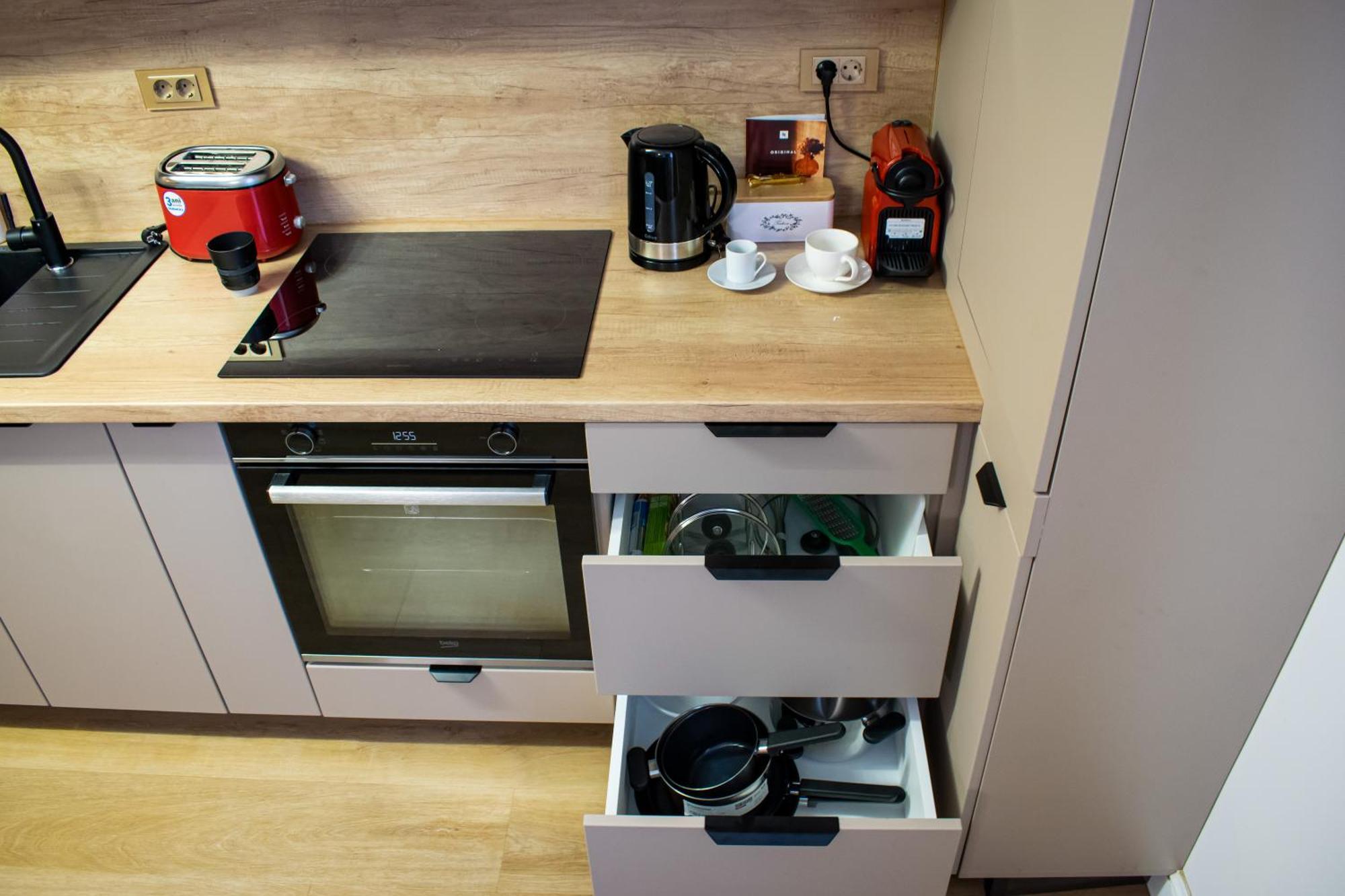 Apartment 1 Ultra *